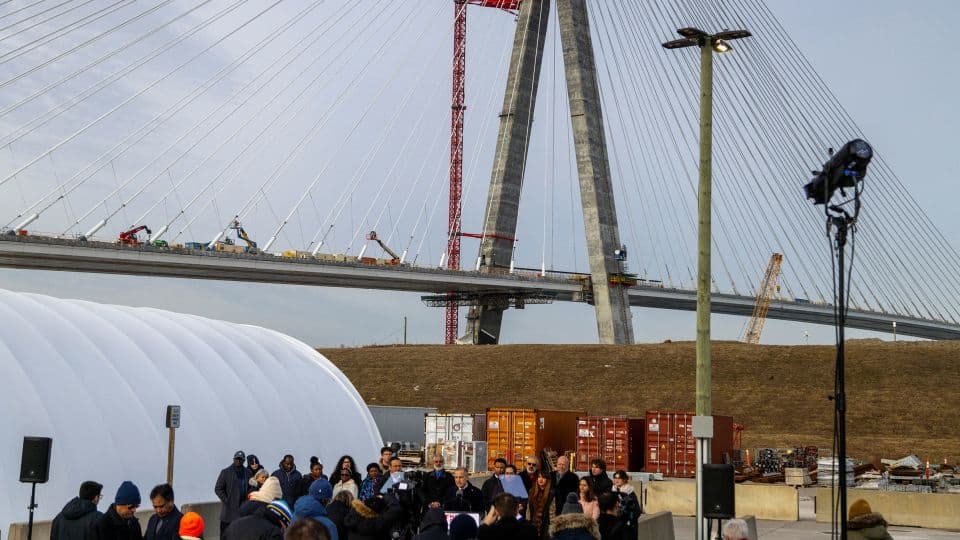 Trump's Bridge Blockade: A Masterclass in Trade Leverage