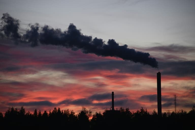 Global CO2 Emissions Hit Record High Despite ASEAN Green Push