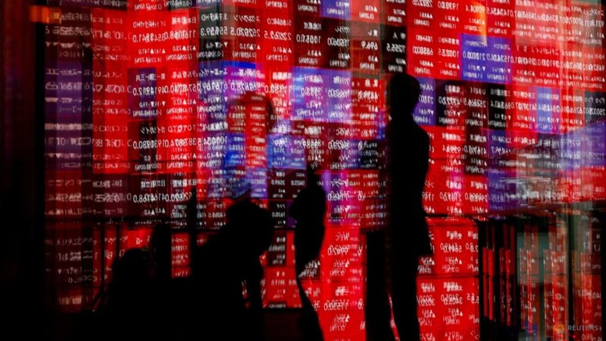 ASEAN Markets Navigate US Tariff Chaos as Tech Giants Face Test