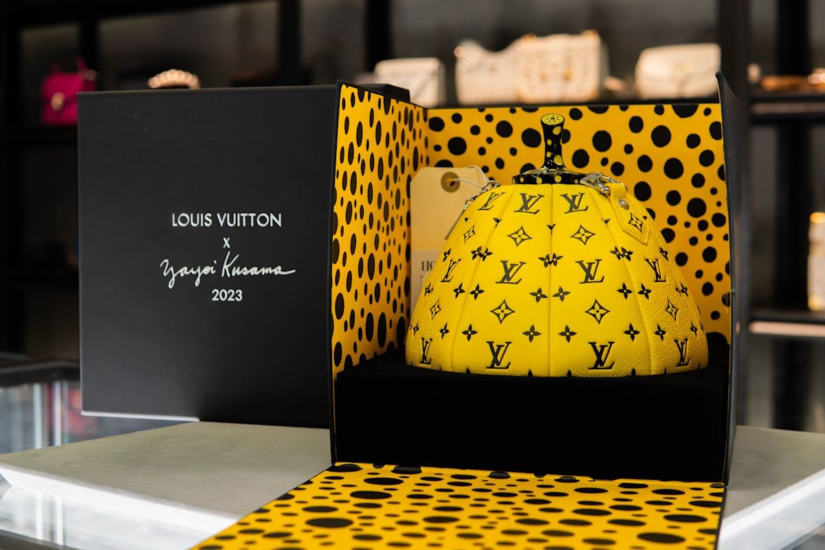 Singapore's Seized Luxury Assets Face Tepid Auction Demand Amid Cooling Property Market